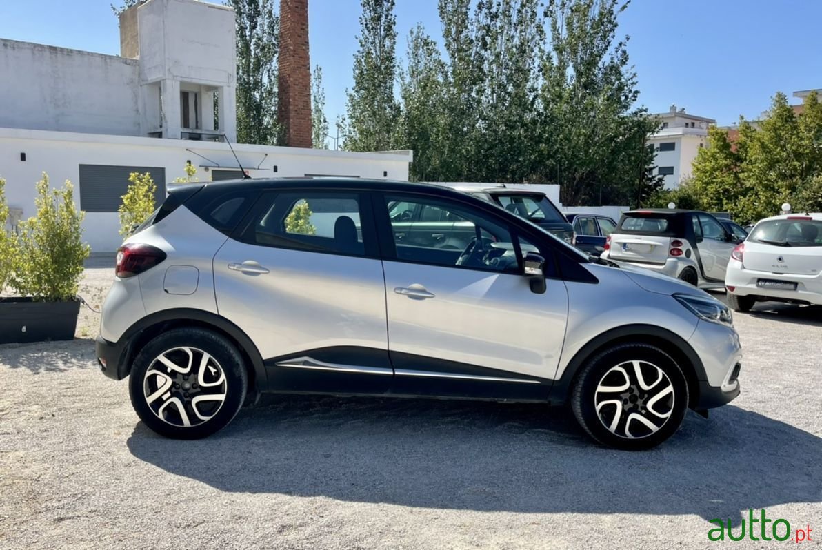 2018' Renault Captur photo #5