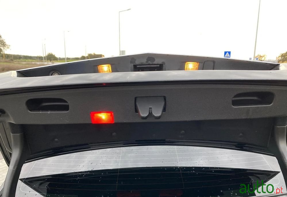 2010' Mercedes-Benz Classe E photo #6