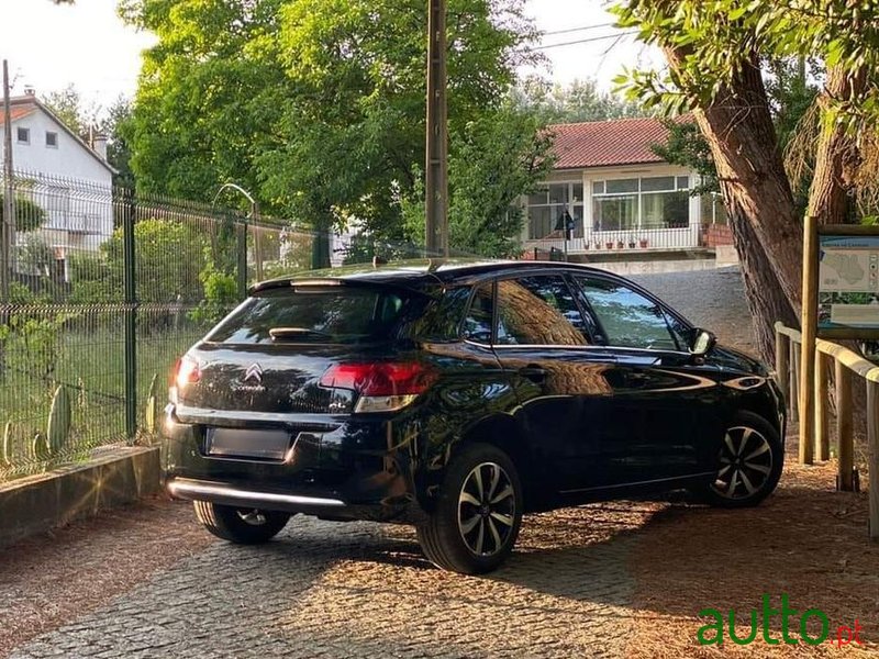 2018' Citroen C4 photo #2