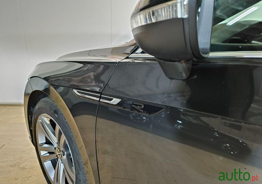 2023' Volkswagen Arteon Shooting Brake photo #6