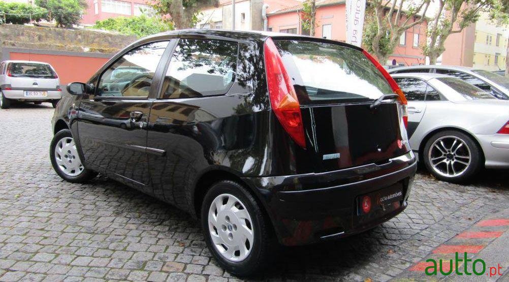 2000' Fiat Punto 1.2 16V ELX photo #2