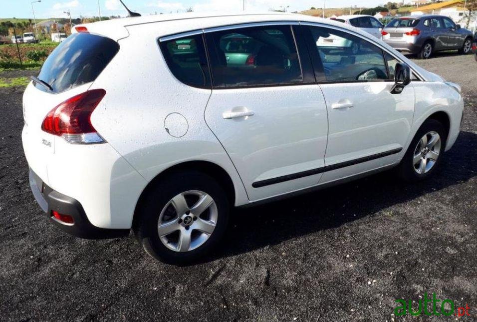 2015' Peugeot 3008 1.6 Bluehdi Style photo #1