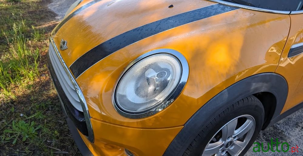 2015' MINI Cooper D Auto photo #2