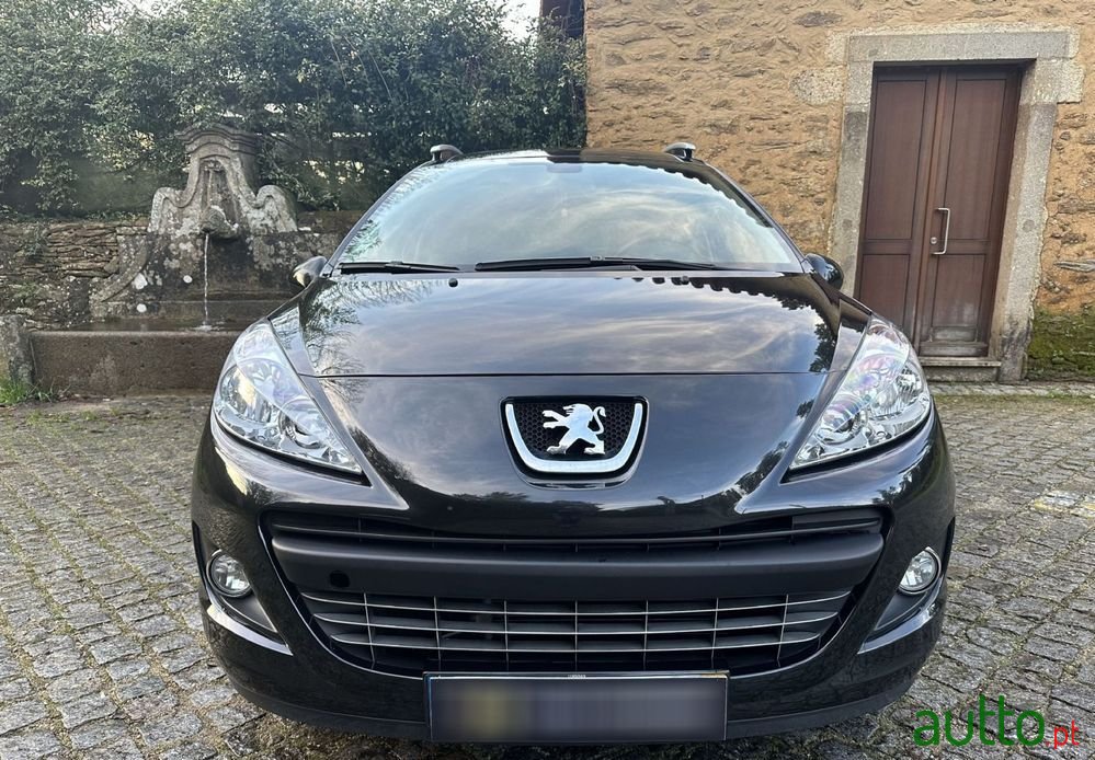 2011' Peugeot 207 Sw photo #6