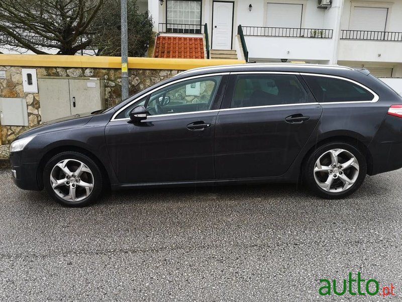2013' Peugeot 508 Sw photo #2
