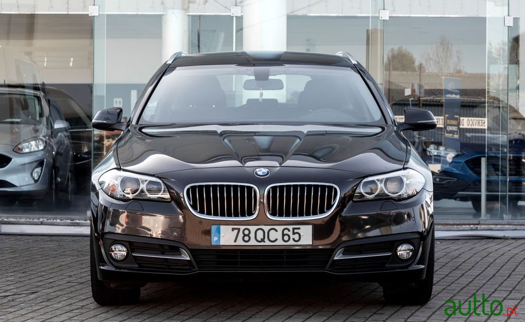 2015' BMW 520 photo #3