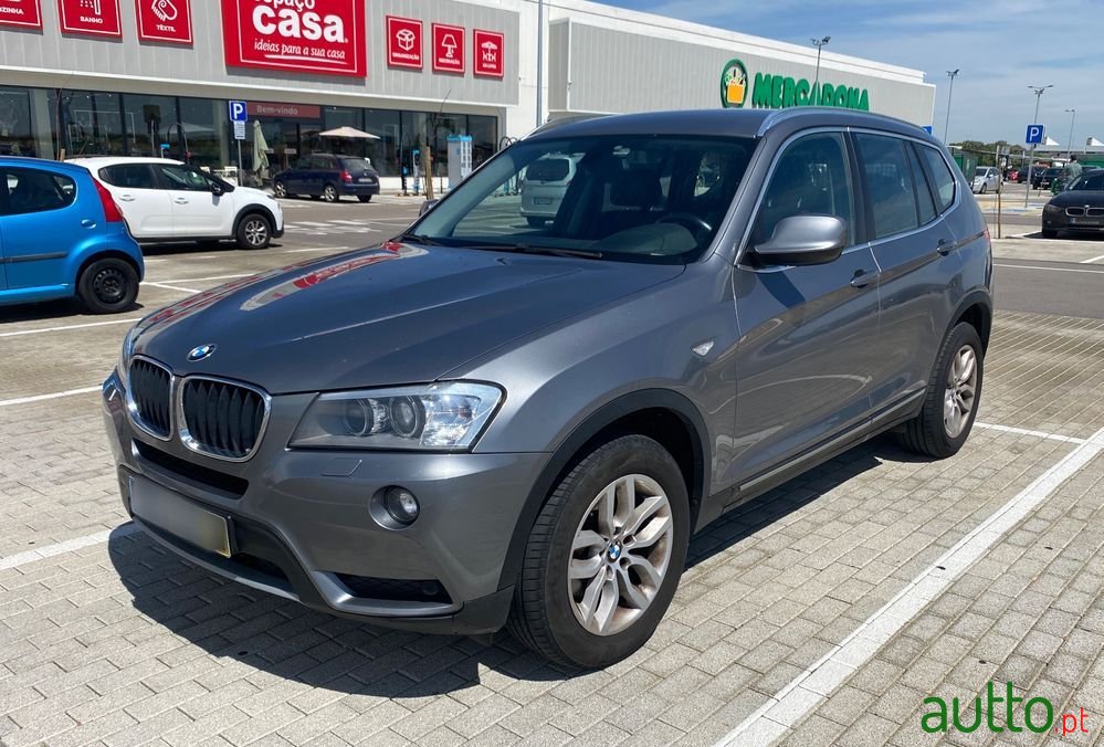 2013' BMW Série X 18 D Sdrive photo #3