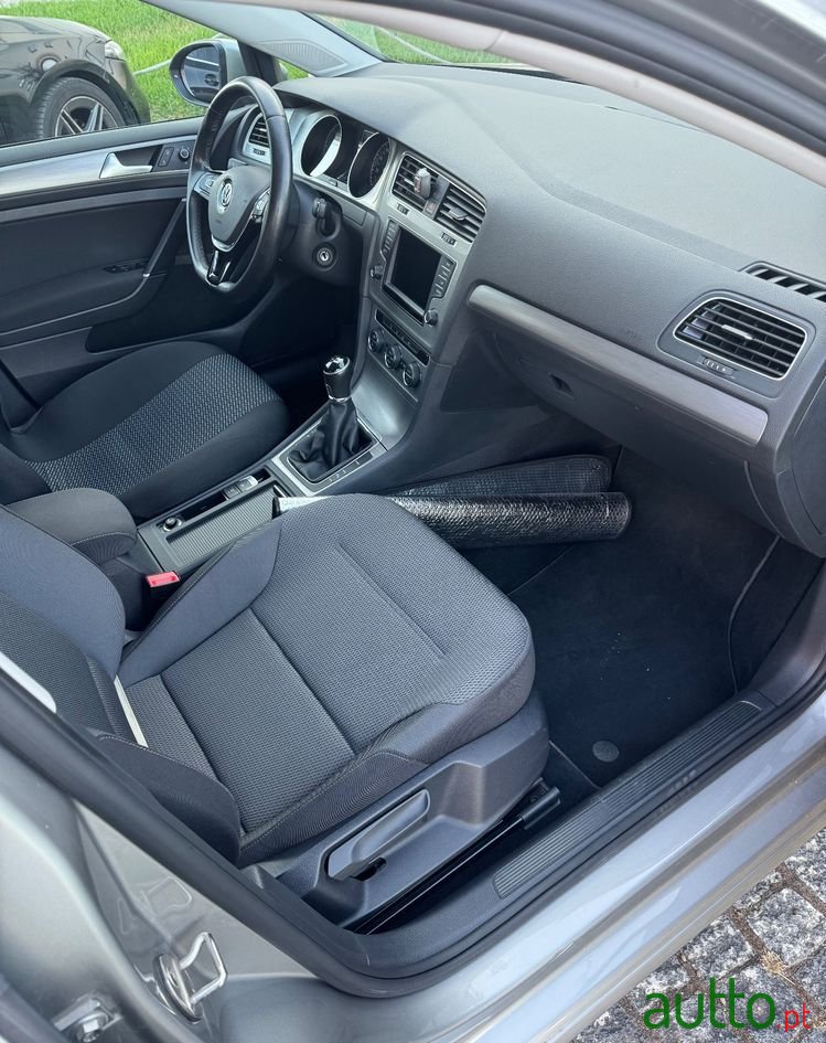 2017' Volkswagen Golf 1.6 Tdi Gps Edition photo #6