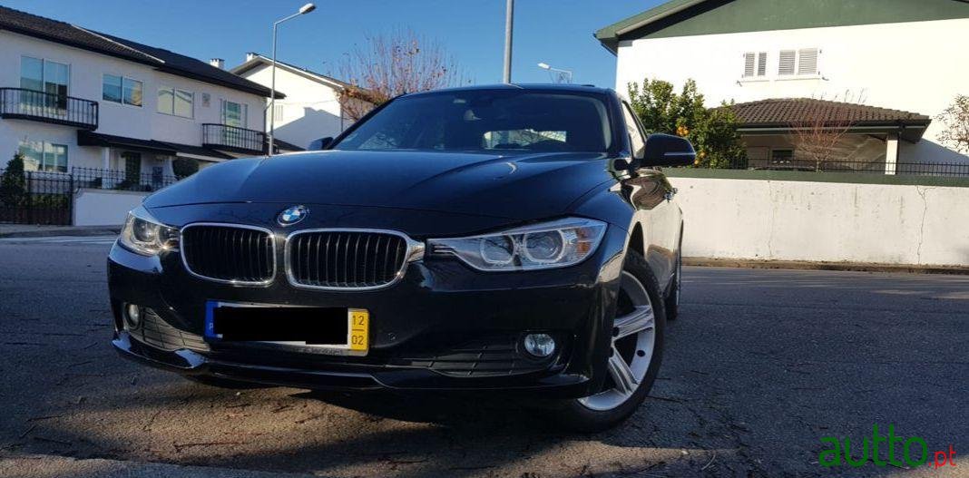 2012' BMW 320 Sport Line photo #3