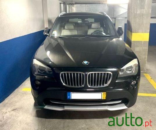 2009' BMW X1 23D photo #4