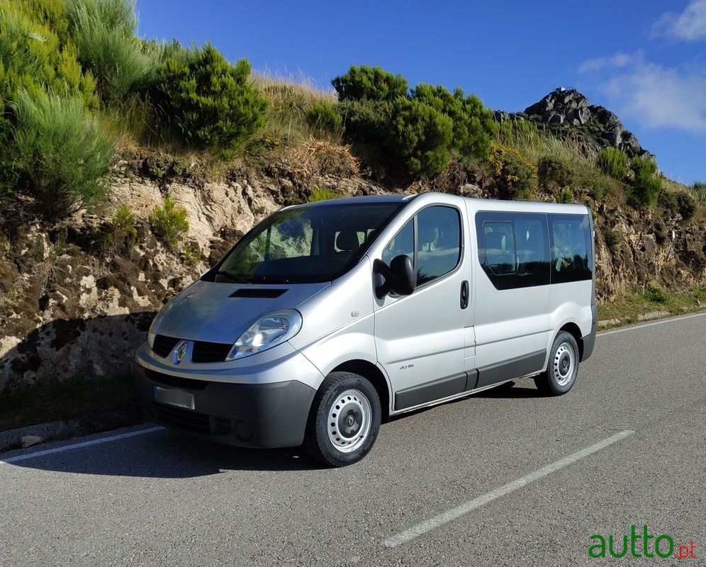 2008' Renault Trafic photo #2