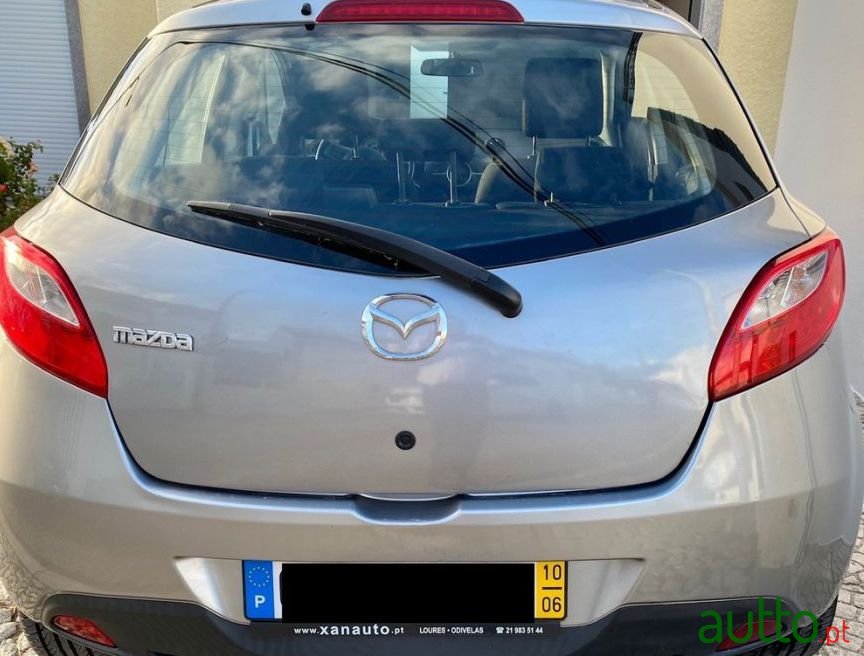2010' Mazda 2 photo #4
