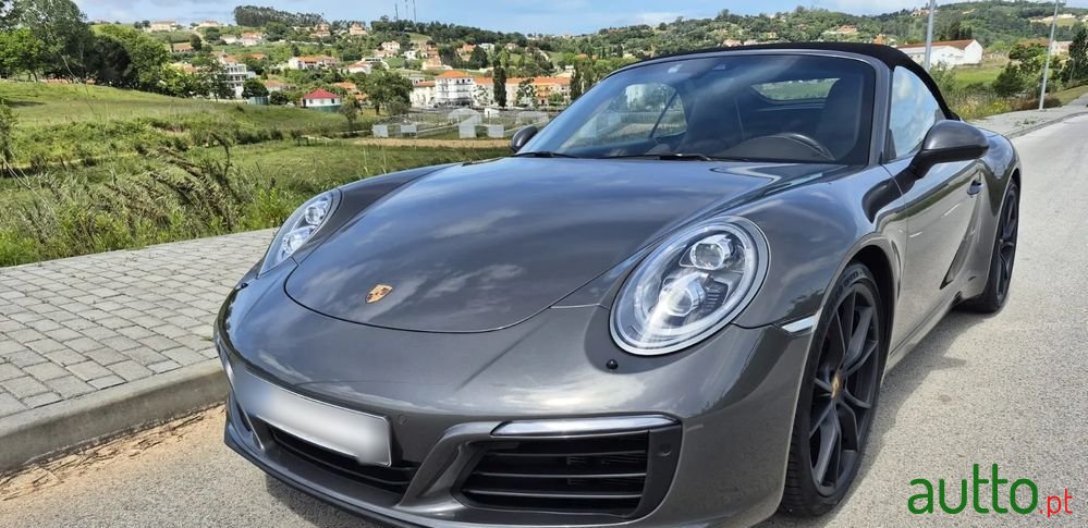 2016' Porsche 911 photo #6