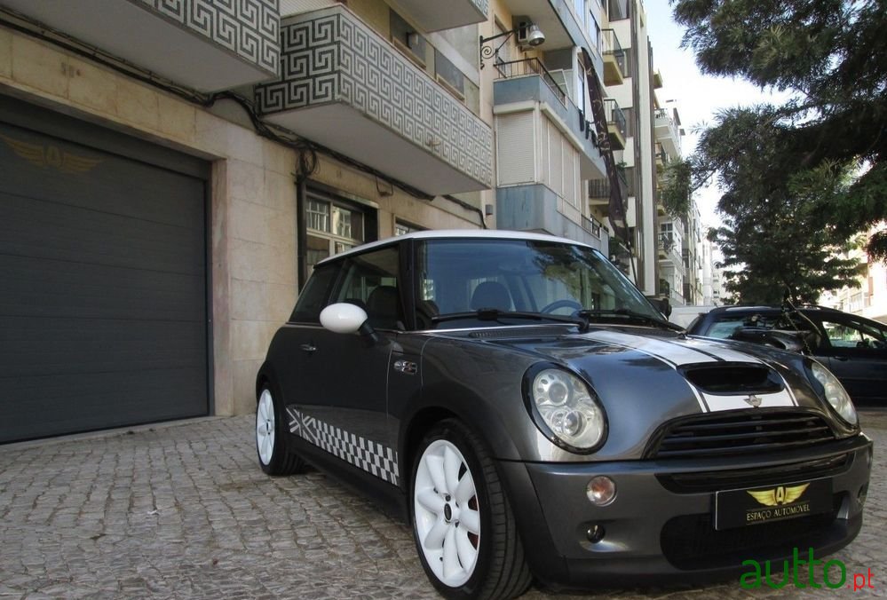 2005' MINI Cooper S 3 Portas photo #6