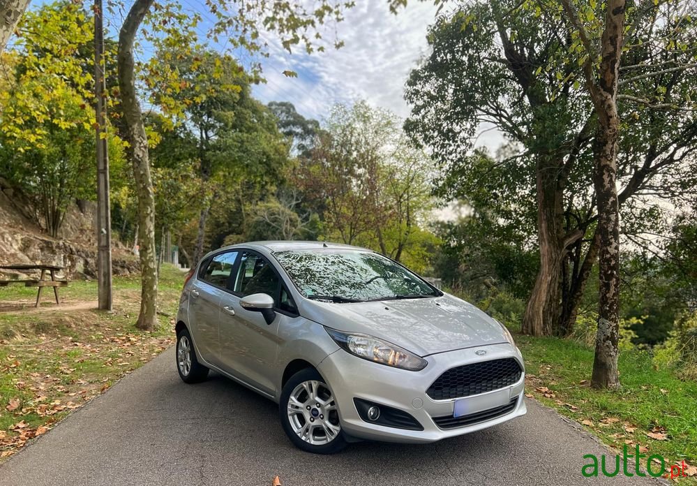 2016' Ford Fiesta photo #1