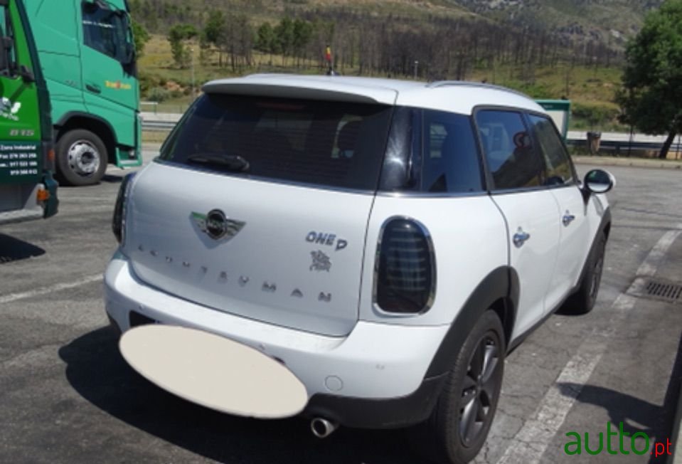 2014' MINI Countryman photo #3