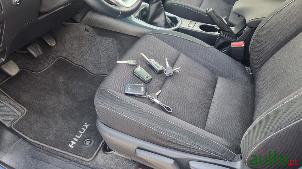 2018' Toyota Hilux photo #4