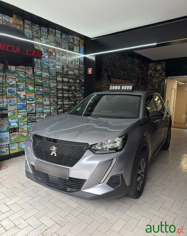 2023' Peugeot 2008 photo #1