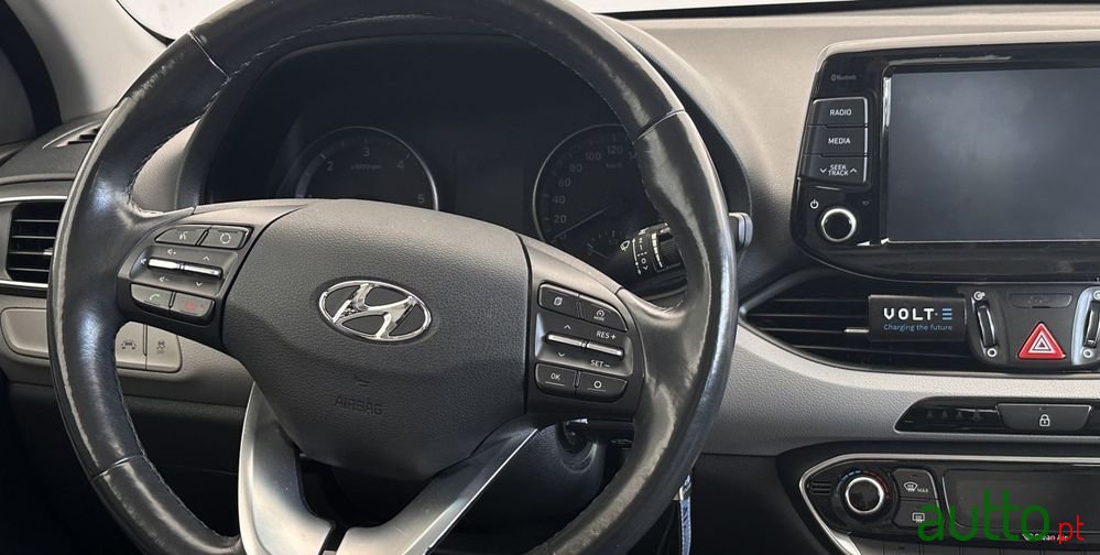 2017' Hyundai i30 photo #4