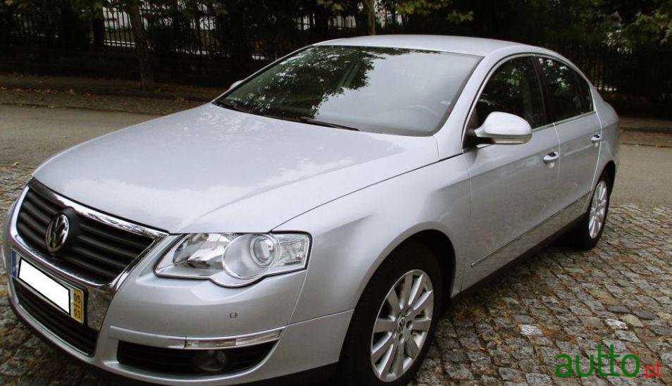 2005' Volkswagen Passat photo #3