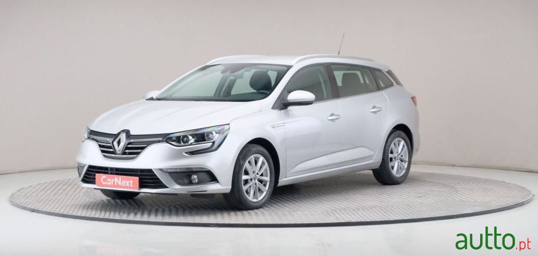 2018' Renault Megane Sport Tourer photo #1