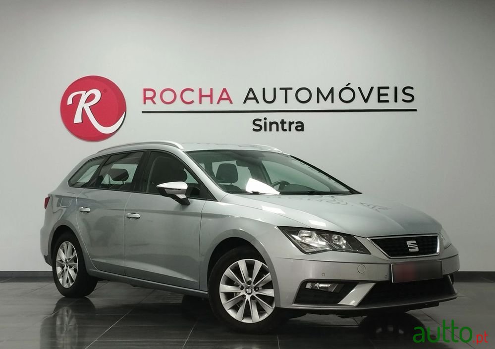 2018' SEAT Leon St photo #2