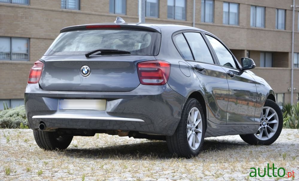 2012' BMW Série 1 Da Line Urban photo #3