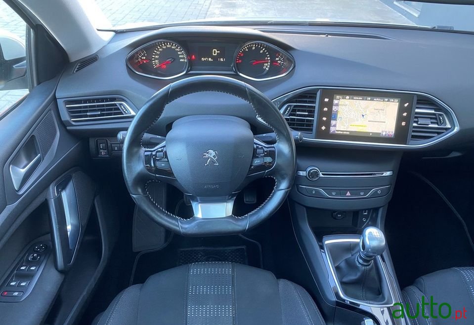 2016' Peugeot 308 Sw photo #4