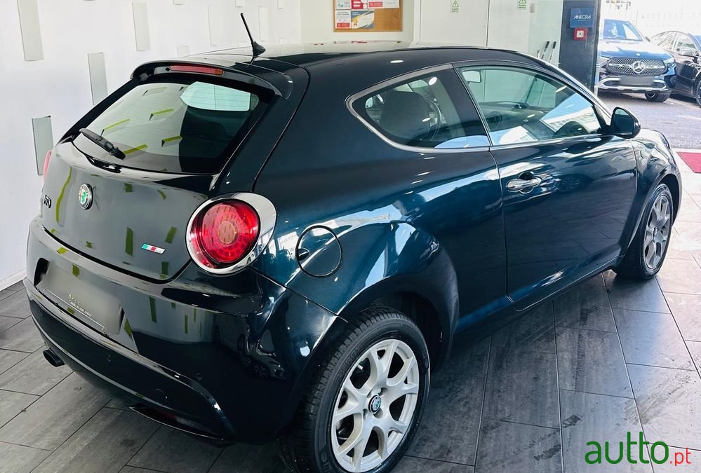 2010' Alfa Romeo MiTo 1.3 Jtdm photo #2