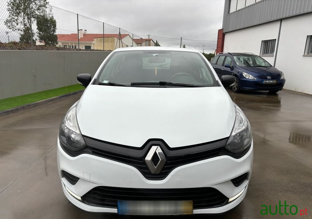 2017' Renault Clio photo #1