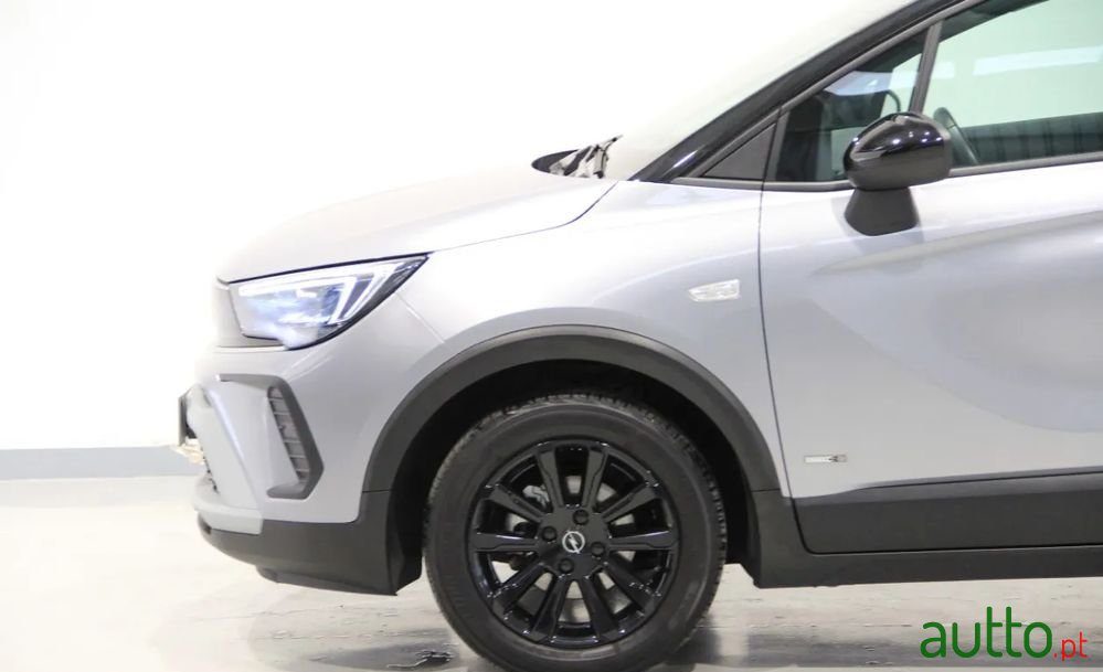 2022' Opel Crossland 1.2 Design & Tech photo #2