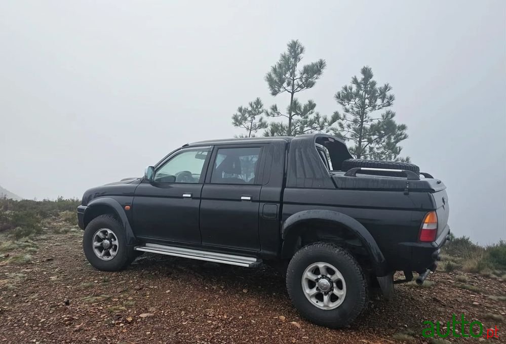 2000' Mitsubishi L200 photo #6