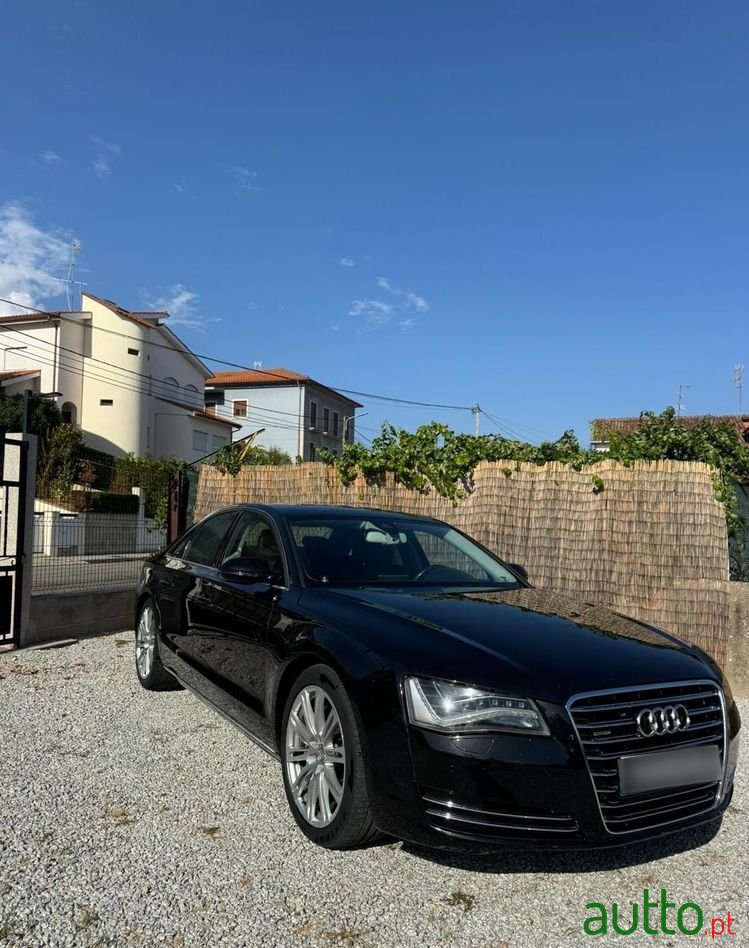2011' Audi A8 3.0 Tdi V6 Quattro photo #1
