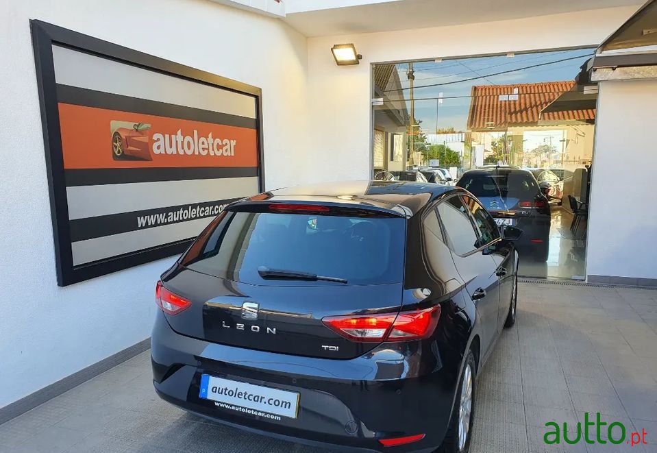 2013' SEAT Leon photo #4