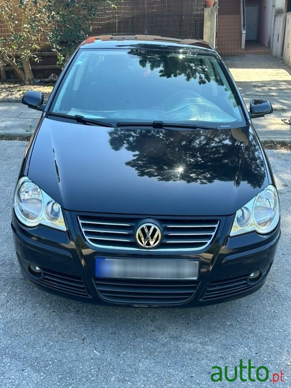 2009' Volkswagen Polo photo #5