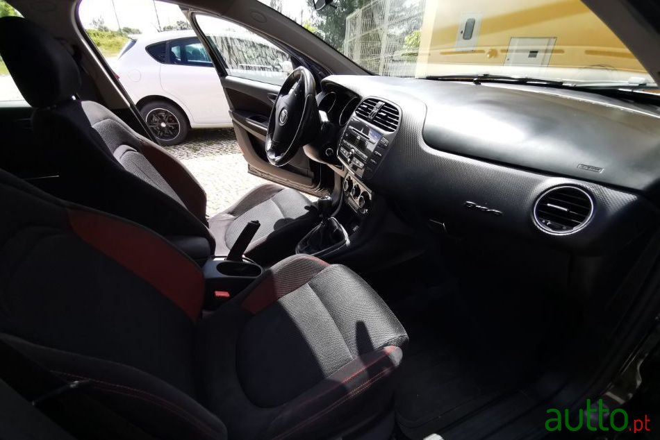 2009' Fiat Bravo Sport photo #1
