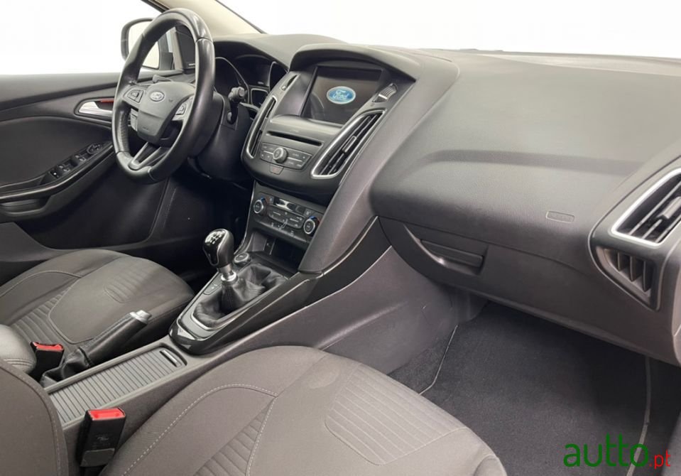 2018' Ford Focus Sw photo #3