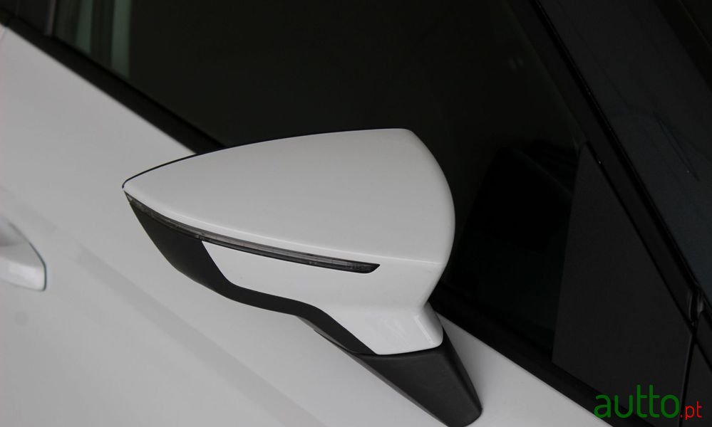 2023' SEAT Arona photo #5