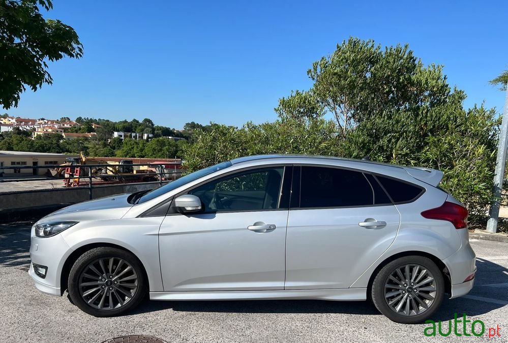 2018' Ford Focus photo #3