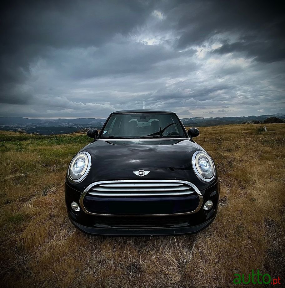 2015' MINI Cooper D 3 Portas photo #4