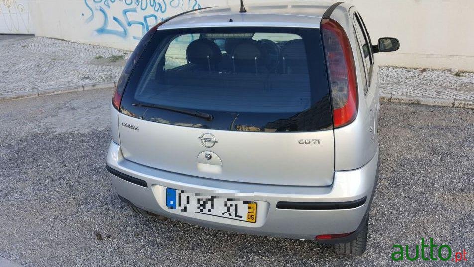 2004' Opel Corsa 1.3 Cdti Enjoy photo #1