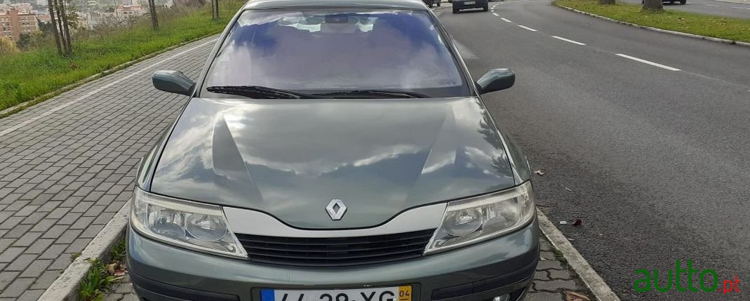 2004' Renault Laguna photo #2