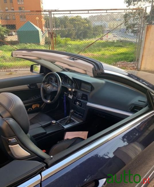 2010' Mercedes-Benz E-250 photo #1