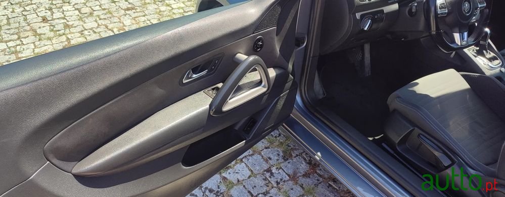 2009' Volkswagen Scirocco 2.0 Tdi Dsg photo #3
