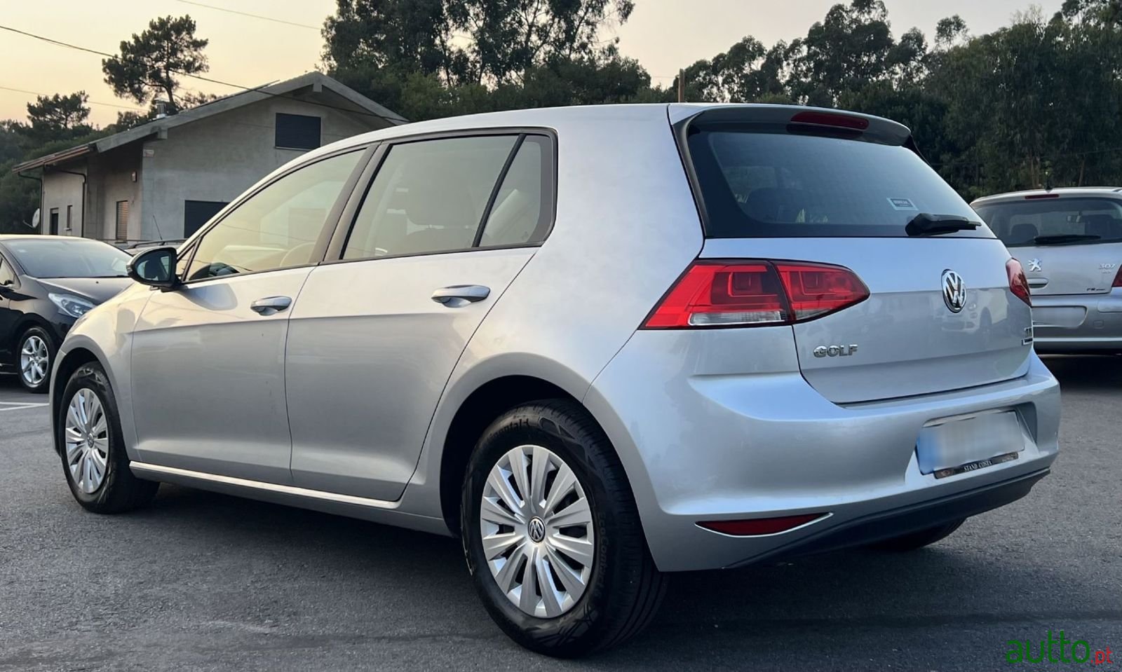 2014' Volkswagen Golf photo #3