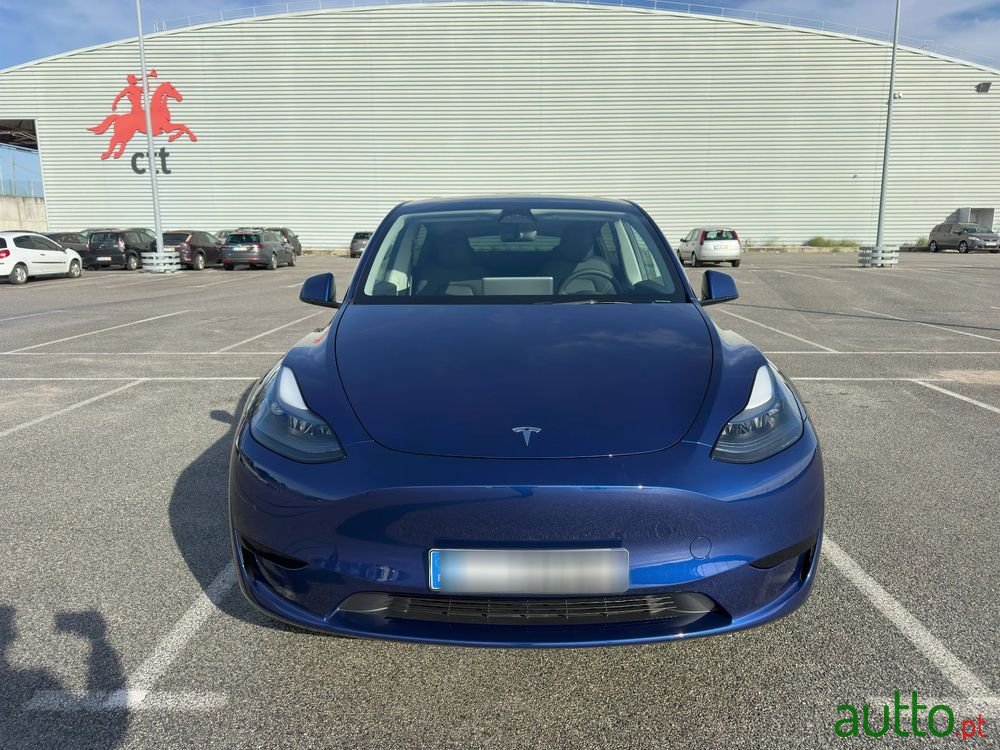 2023' Tesla Model Y photo #2