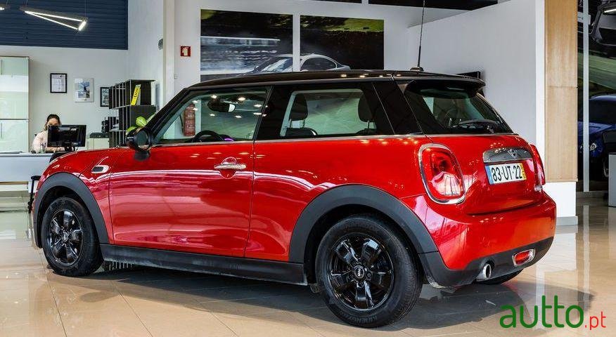 2014' MINI Cooper D 116Cv photo #1