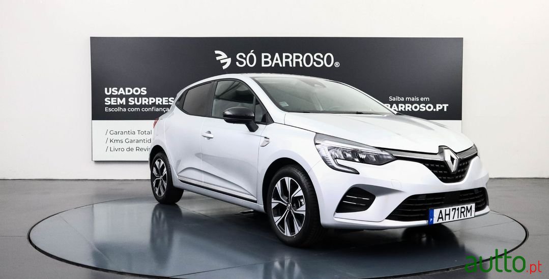 2021' Renault Clio photo #6
