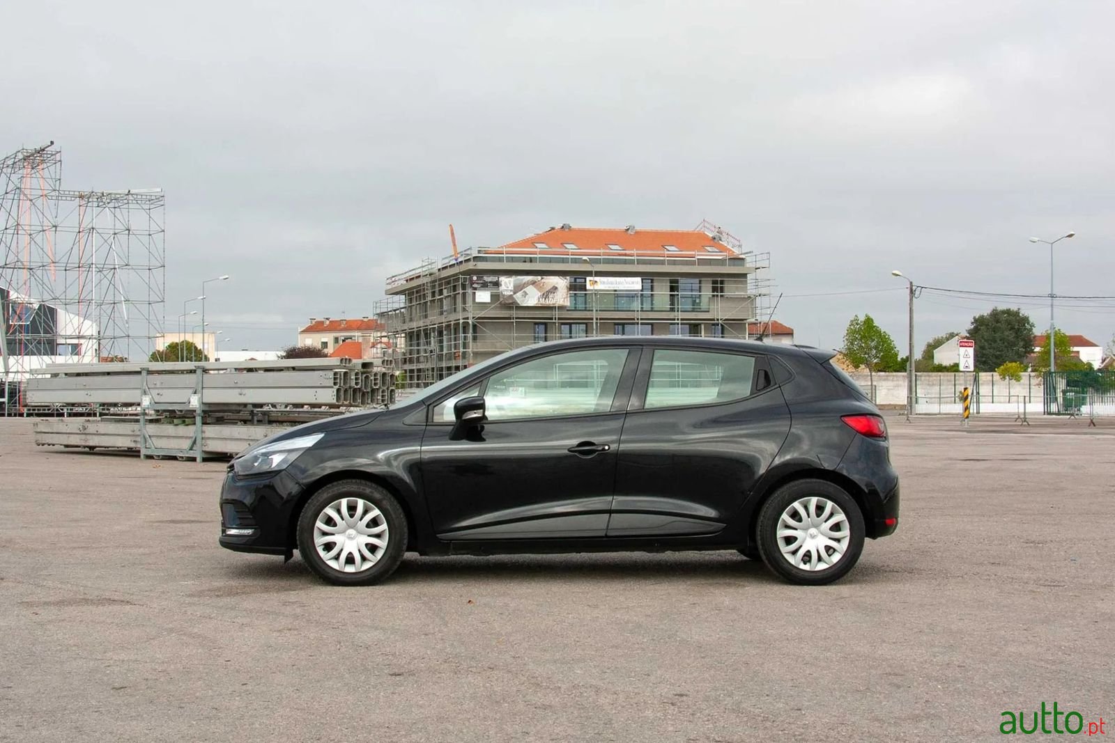 2019' Renault Clio photo #3