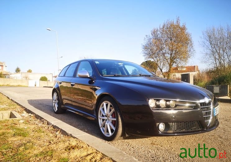 2008' Alfa Romeo 159 photo #6